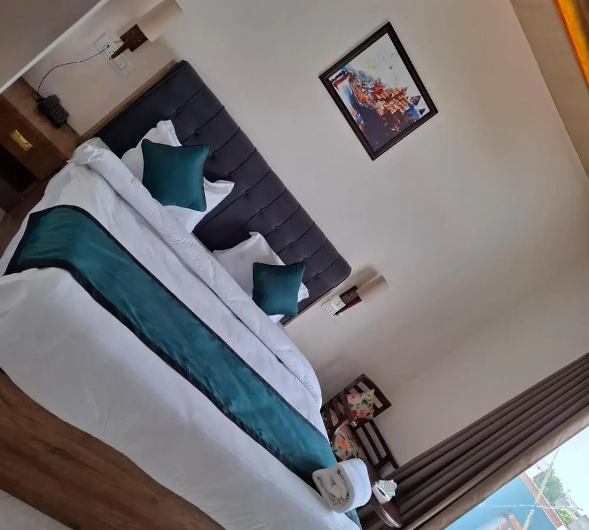 Baba Kinaram Kutir Hotel Varanasi